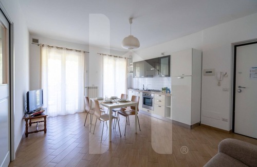 Pineto Apartment | Kaparbio - Three-room apartment on the first floor a few steps from the sea