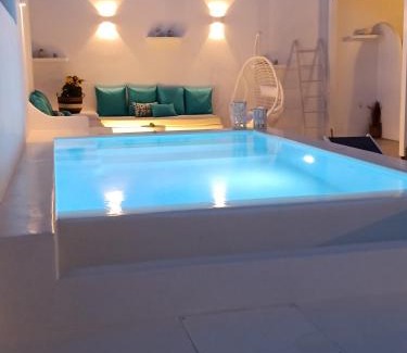 Adamas Apartment | Kapetan Giannis Suite