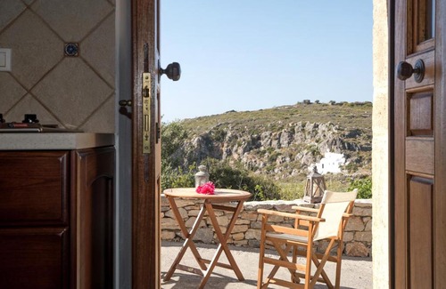 Milopotamos Apartment | Kapetan Manwlis