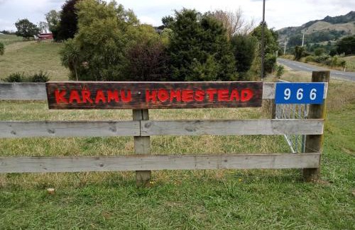 Te Pahu Bed & Breakfast | Karamu Homestead