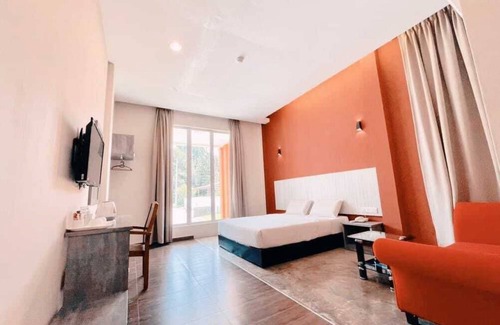 Tanjung Hotel | KARANG TIMUR MOTEL