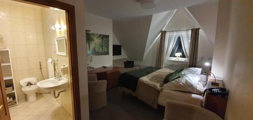 gmina Lasowice Wielkie Bed & Breakfast | KARCZMA MYŚLIWSKA