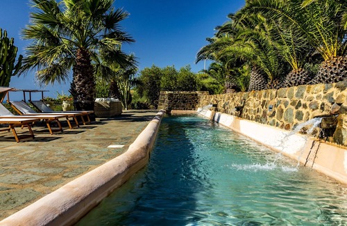 Pantelleria Villa | Kardibà-luxury Oasis in Natural Reservoir