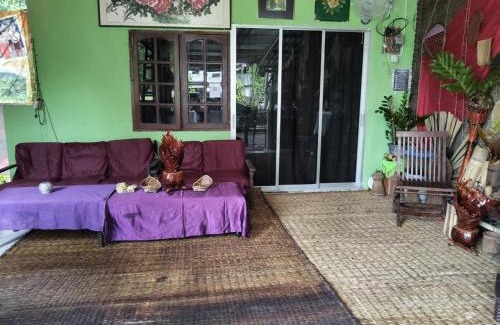 Padawan House | Karen Tibura Homestay