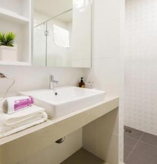 Si Racha Apartment | Karin hotel & Service apartment - SHA Extra Plus