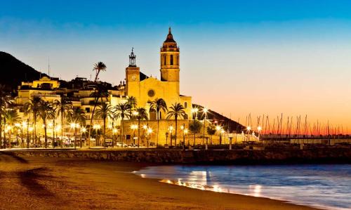 Vallpineda Apartment | Karin Palma Fiesta-Vallpineda-Sitges