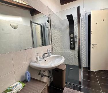 Peretola House | Karivi - Poma