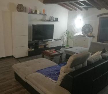 Peretola House | Karivi - Poma