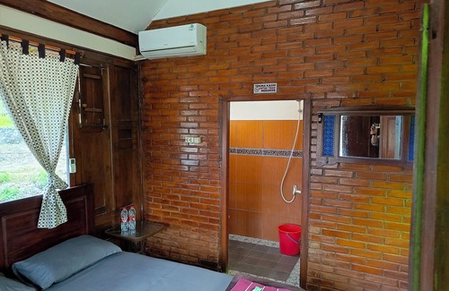 Wonosari Hotel | Karlie Inn