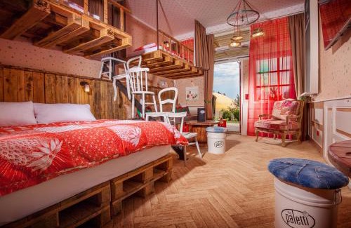 Roevershagen Hotel | Karls Hotel ALLES PALETTI