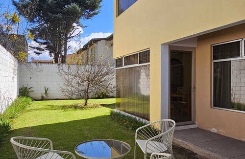Quetzaltenango House | KARMEL House. only 800 meters from the Gran Karmel Convention Center.