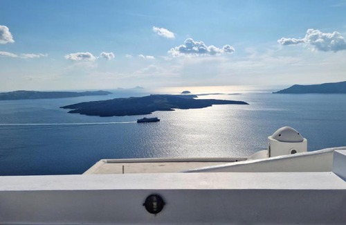 Firostefani Villa | Karpimo Horizon - Caldera View with private hot tub