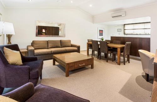 Pegs Creek Hotel | Karratha International Hotel