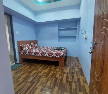Kamalapur House | Karthik family guest house