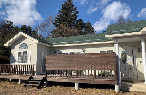Kitasaku-gun Villa | Karuizawa's Relaxing American House