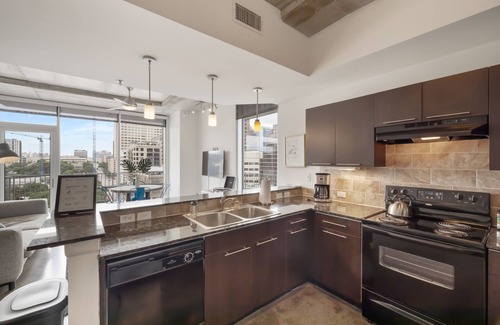 Second Street District Apartment | Kasa 2nd Street Austin