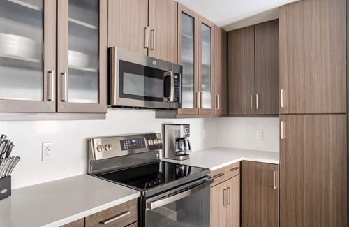 Second Street District Apartment | Kasa | Airy 1BD Close to Local Cuisine | Austin
