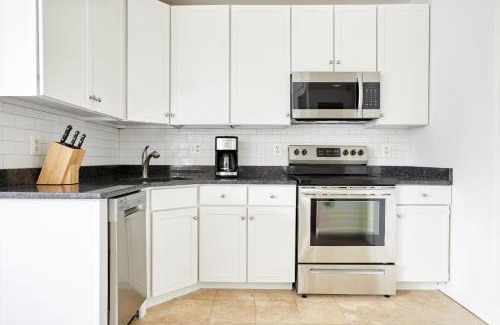 Del Ray Apartment | Kasa Del Ray Alexandria