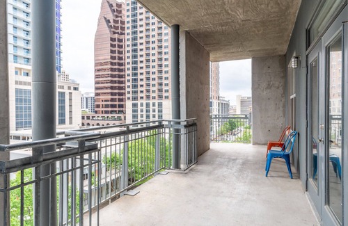 Second Street District Apartment | Kasa Downtown Austin