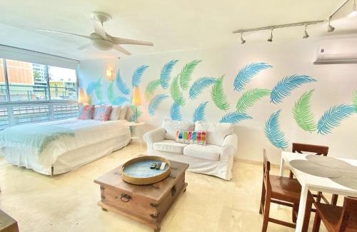 Condado Apartment | KASA El Sol by the Sea with Pool and Parking