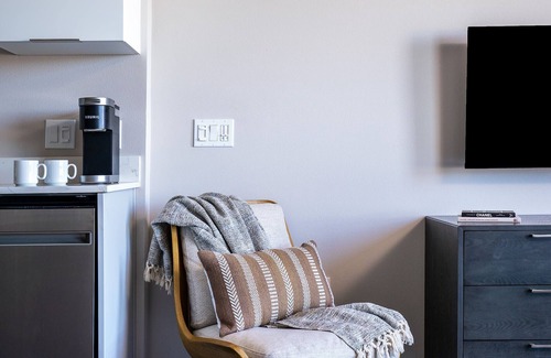 Reno/Tahoe Airport Apartment | Kasa | Inviting Studio + Self Check-In | Reno