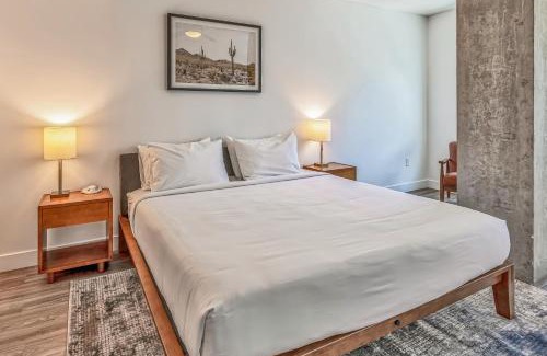 Thunderbird Industrial Airpark Apartment | Kasa Scottsdale Quarter Phoenix