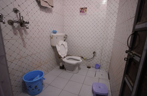 Varanasi Bed & Breakfast | Kashi dham homestay 10 minutes to Kashi Vishwanath temple and ghats.