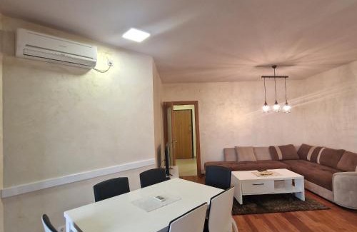 Petrovac Apartment | Kastio 1