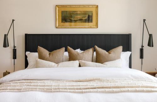 Elora Hotel | Kat Florence Hotels