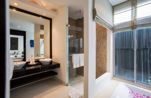 Kata Apartment | Kata gardens Penthouse 4C near beach