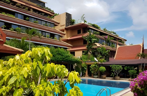 Kata Apartment | Kata-Karon beaches + Pool in Paradise