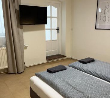 Gyor House | KatalinKert Apartman 3