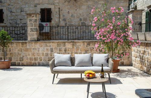 Kotor Old Town Apartment | Katareo Apartments