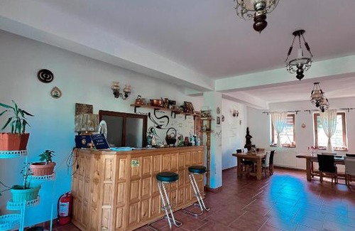 Moieciu House | Kate House