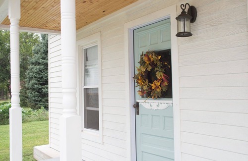 Beresford Cottage | Kate's Cottage On The Historic Peterson Farm