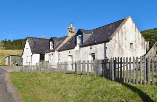 Helmsdale House | Kate's Croft