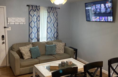 Universal City House | Katelyn's Den
