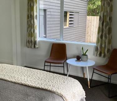 Katikati House | Kauri Point Village