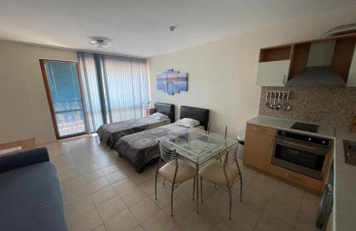 Kavarna Apartment | Kavarna Paradise Apartments