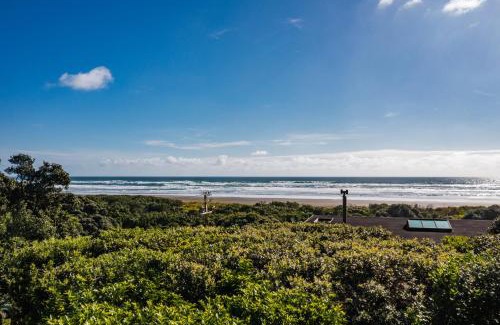 Piha House | Kawakawa House - Piha Holiday Home