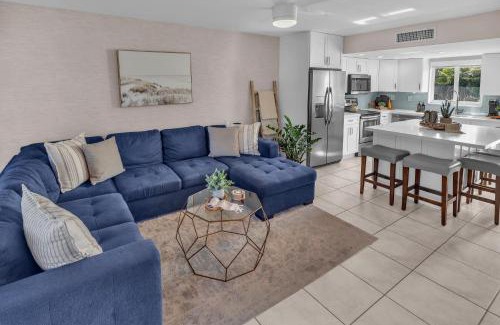 Key Largo House | KAWAMA R5 in Key Largo, Beach, Lagoon, Pools, Tennis, Free Bikes and Canoes