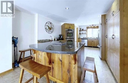 Kirkfield Cottage | Kawartha Lake newly renovated, Lake View