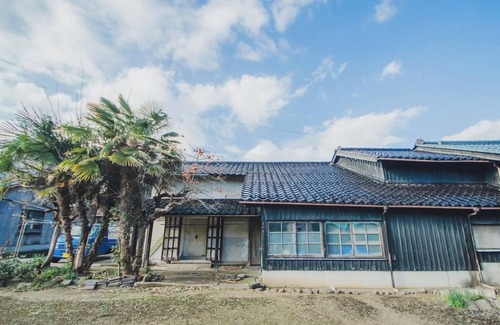 Sado House | Kawasaki Romankan Entire Building Available for Re/Sado Niigata