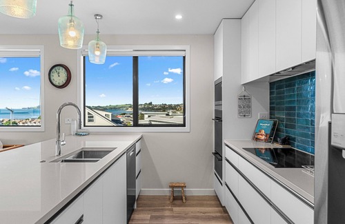 Snells Beach House | Kawau Bay Escape - Snells Beach Holiday Home