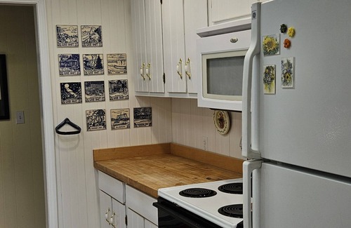 Petoskey Cottage | Kay's Haven on Crooked Lake