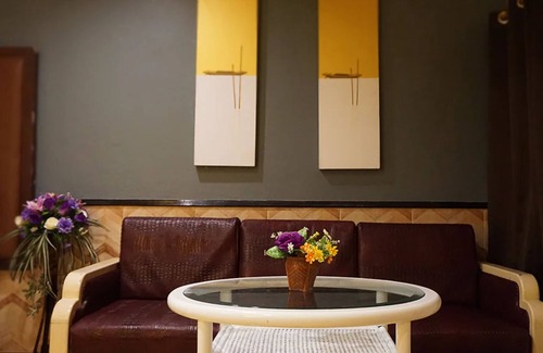 Bang Yi Ruea Hotel | Kaya Place
