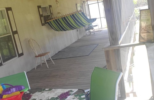 Checotah Cabin | Kayak Cabin at Lake Eufaula