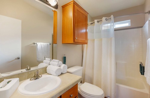 Pinetop Resort | Kayaking, Hiking, Golf & More! 3 Spacious Units, Near Blue Ridge Cave Trail!