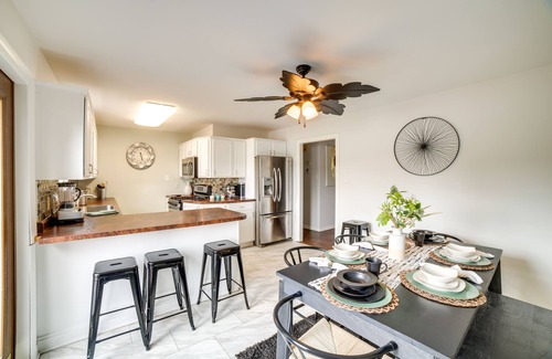 Portage House | Kayaks & Fire Pits: Waterfront Portage Getaway!