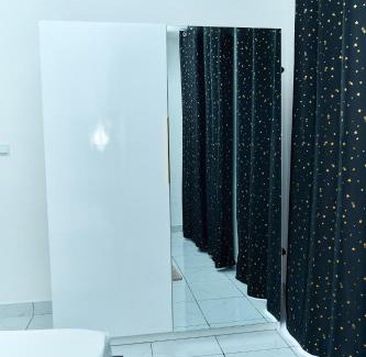 Yaounde Apartment | Kayona Home Studio T2 Balcon-Netflix-Wifi-Parking SERVICESConciergerie